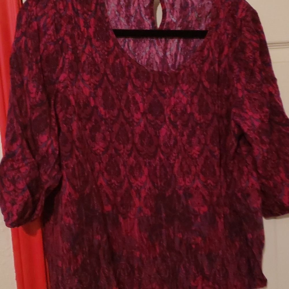 🌻3 for $5/ blouse - Picture 2 of 2